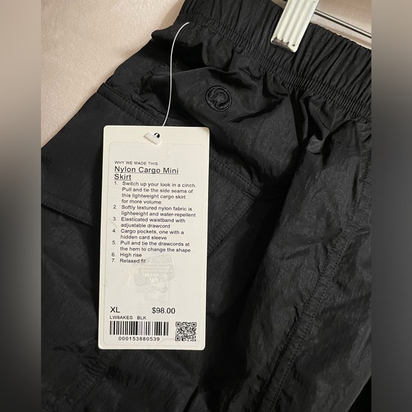NWT Lululemon Nylon Cargo Mini Skirt in Black Pull & Tie The Side Seams Size XL - Picture 8 of 11